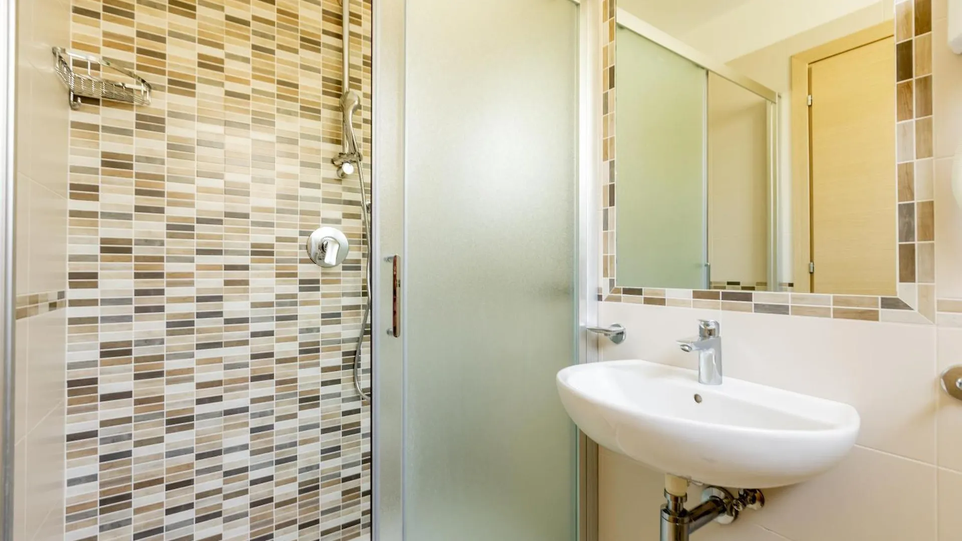 **  Beach Hotel Clerice Rimini Włochy